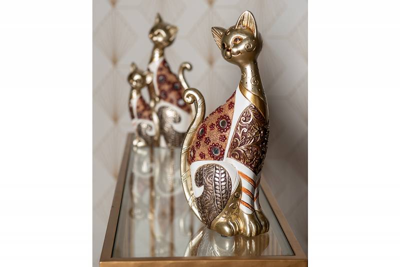 chat en résine aux couleurs dorées