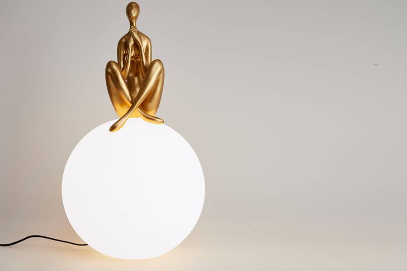 LAME BOULE AVEC STATUETTE A MORNANT